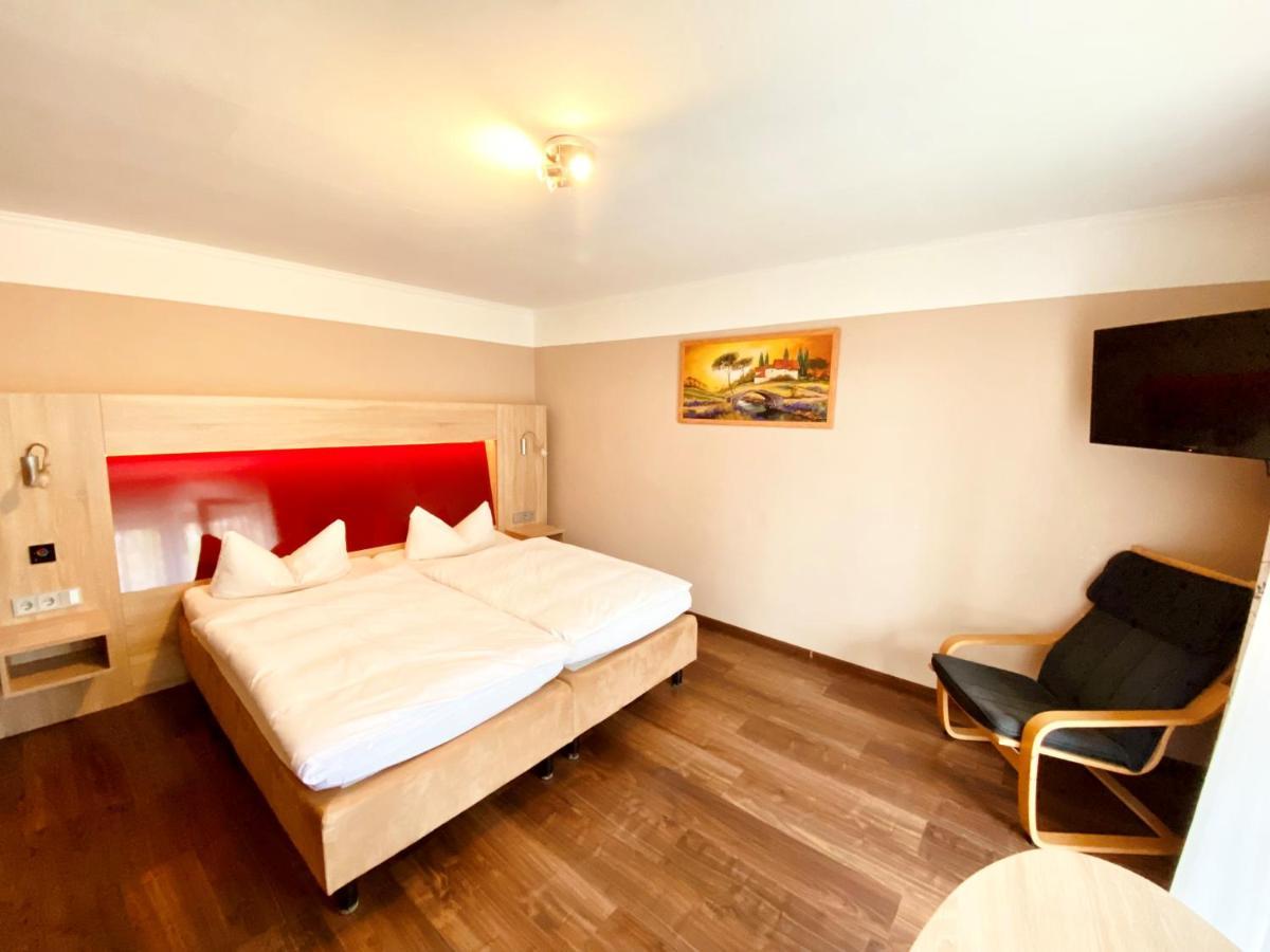 Hotel Garni Kleindienst Ursensollen Esterno foto