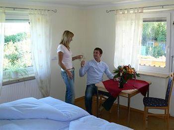 Hotel Garni Kleindienst Ursensollen Esterno foto